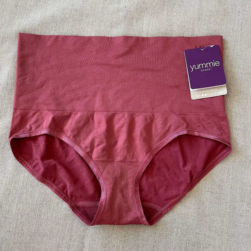 NWT Yummie Shaping Brief